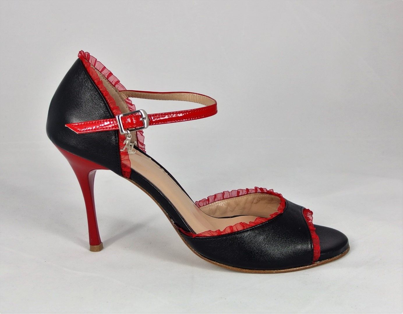 527 527 - Image 1