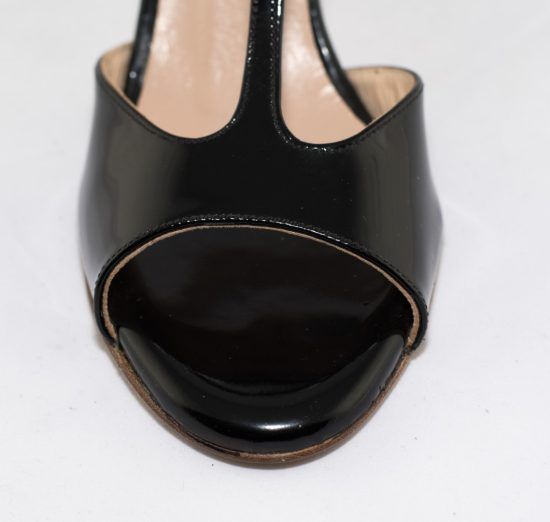 581 - Image 2