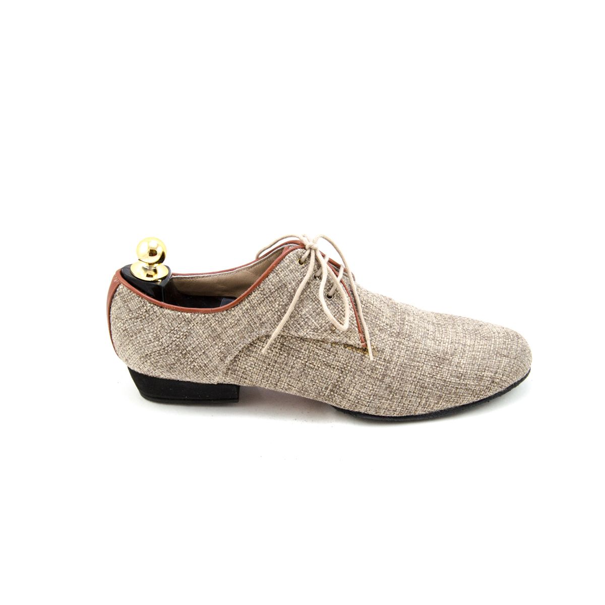 711 711 - Image 1